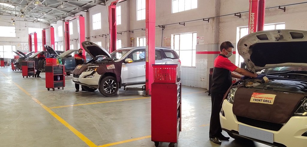 mahindra service centre