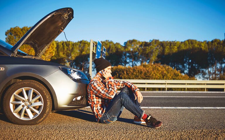 Why You Should Never Hit The Road Without Automobile Roadside Assistance